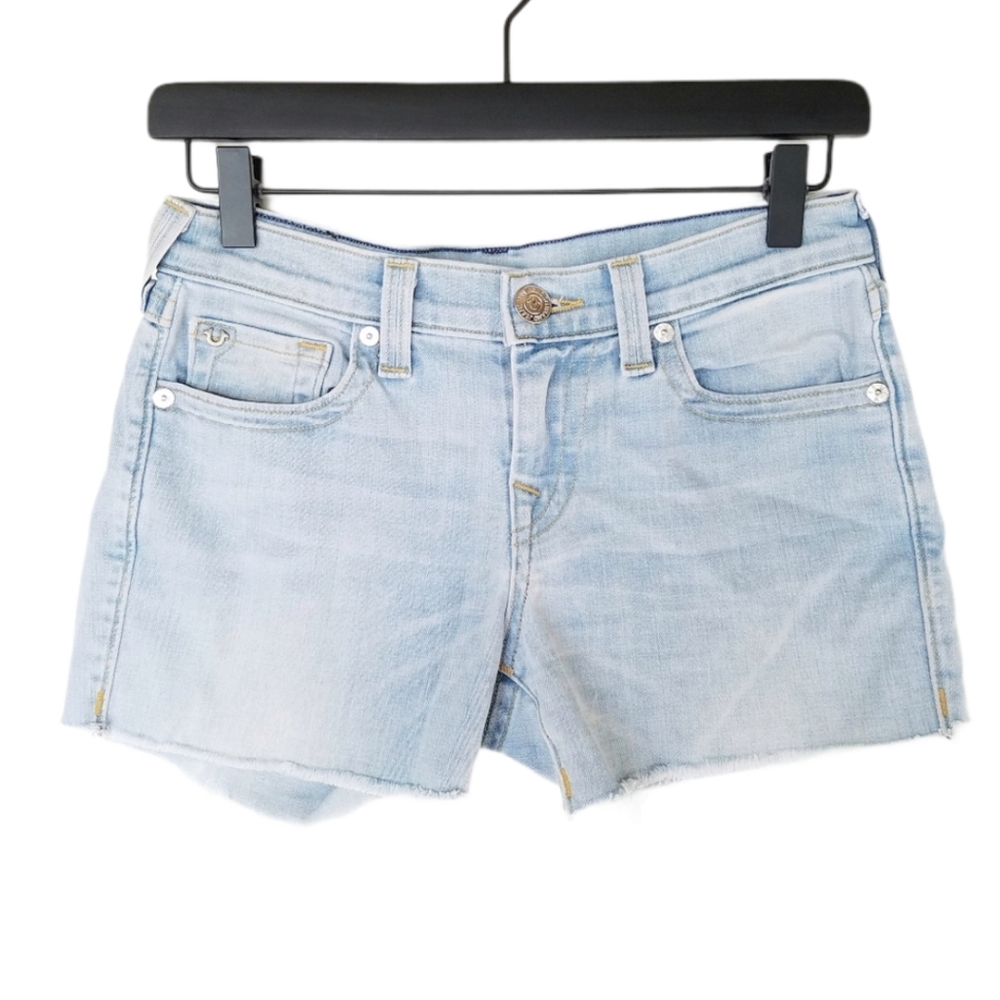 TRUE RELIGION Cora Mid Rise light wash cut off jean shorts raw hem Size 25